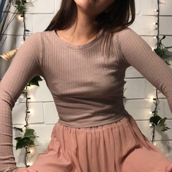 Forever 21 Tops - Crop ribbed cotton long sleeve